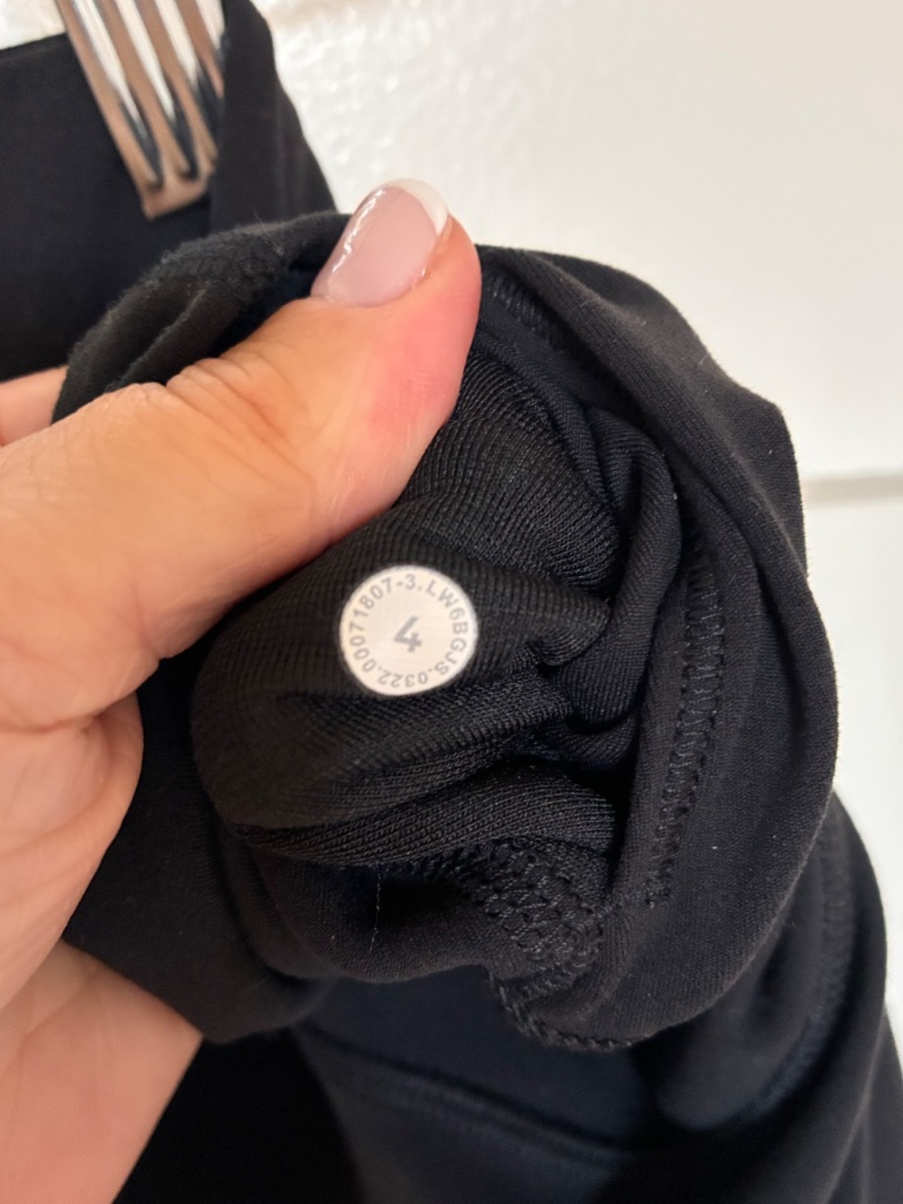 Lululemon black Super High Rise Align crop 21" - Picture 3 of 4